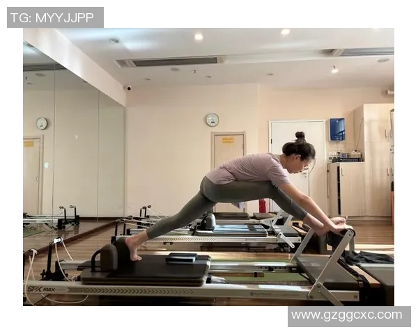 提升核心力量与柔韧性的哑铃侧屈伸全方位训练指南